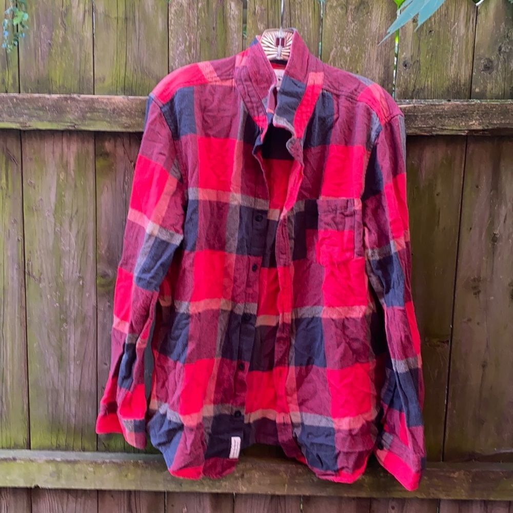 Modern Amusement button Down shirt sz. XL